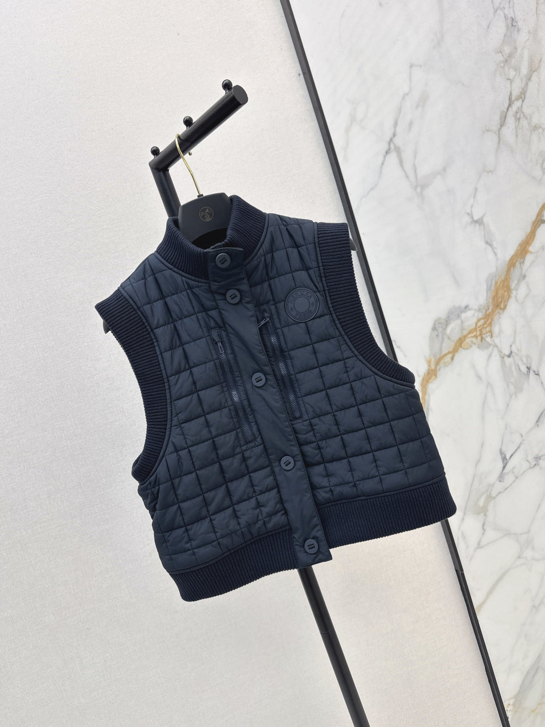 Herm 25fw padded vest