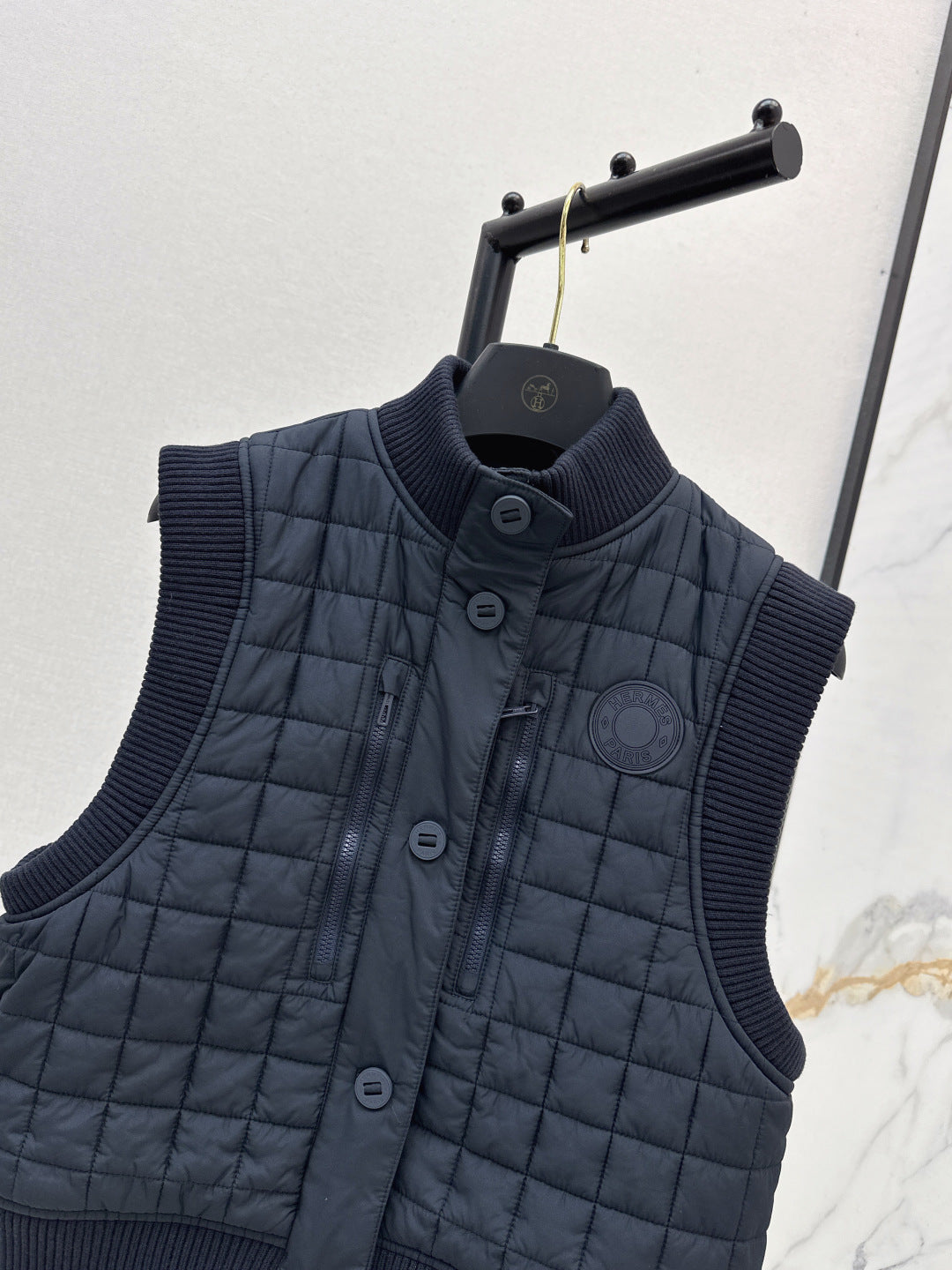 Herm 25fw padded vest