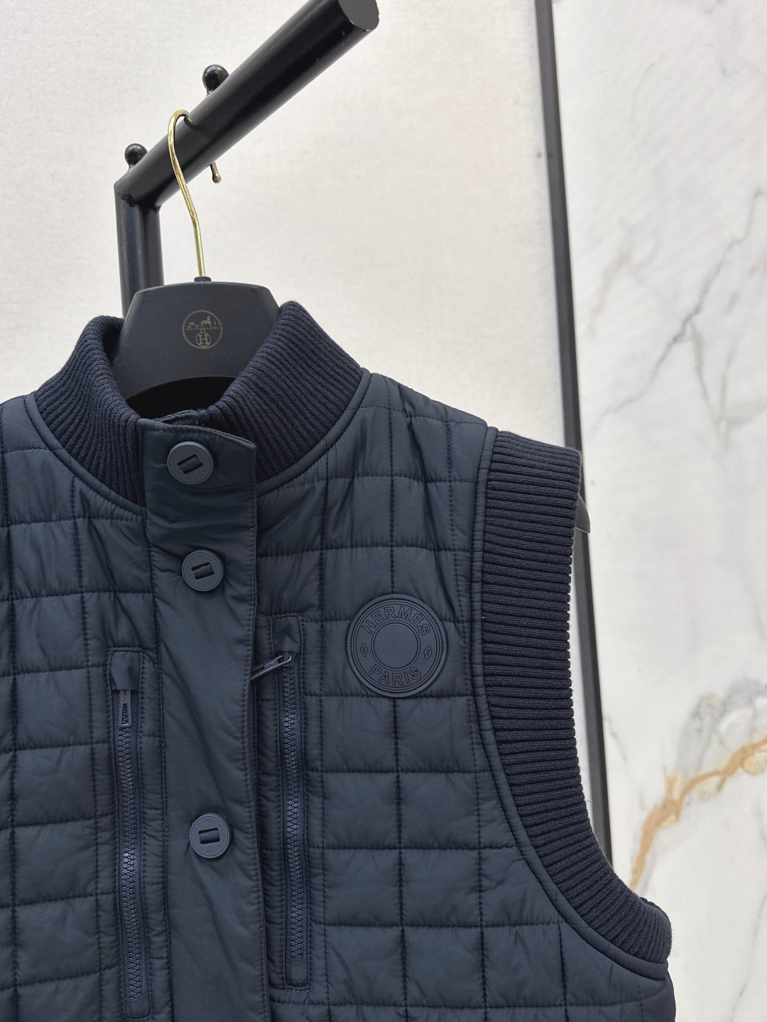 Herm 25fw padded vest