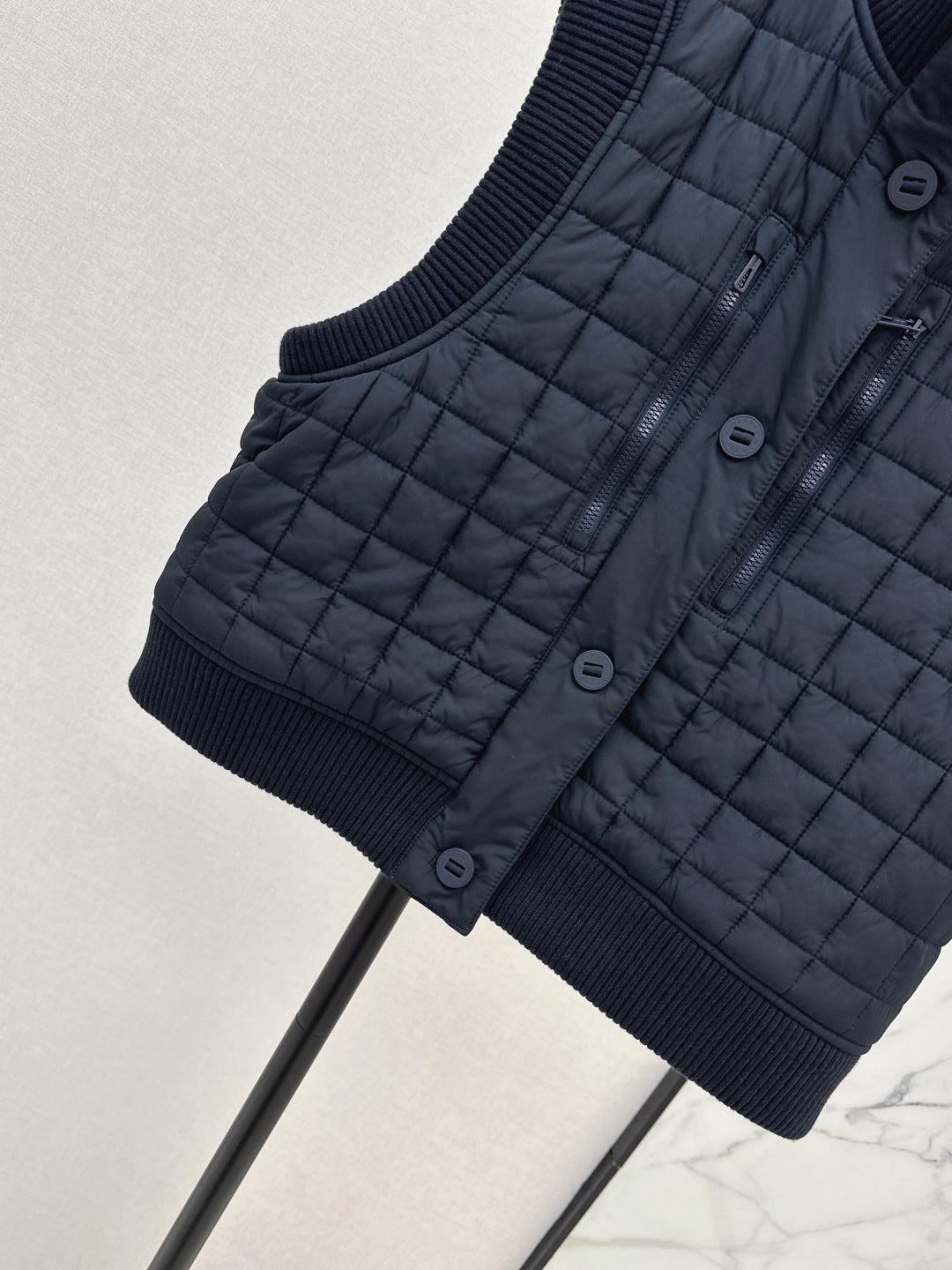 Herm 25fw padded vest