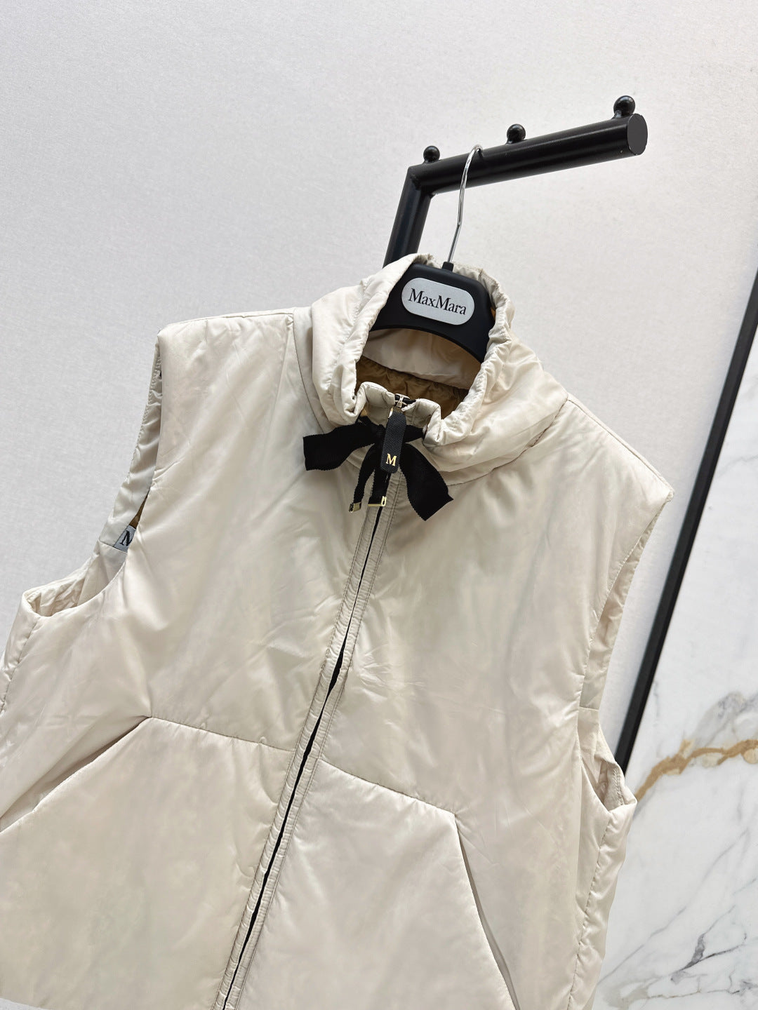 Monc 25fw padded vest