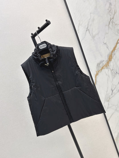 Monc 25fw padded vest