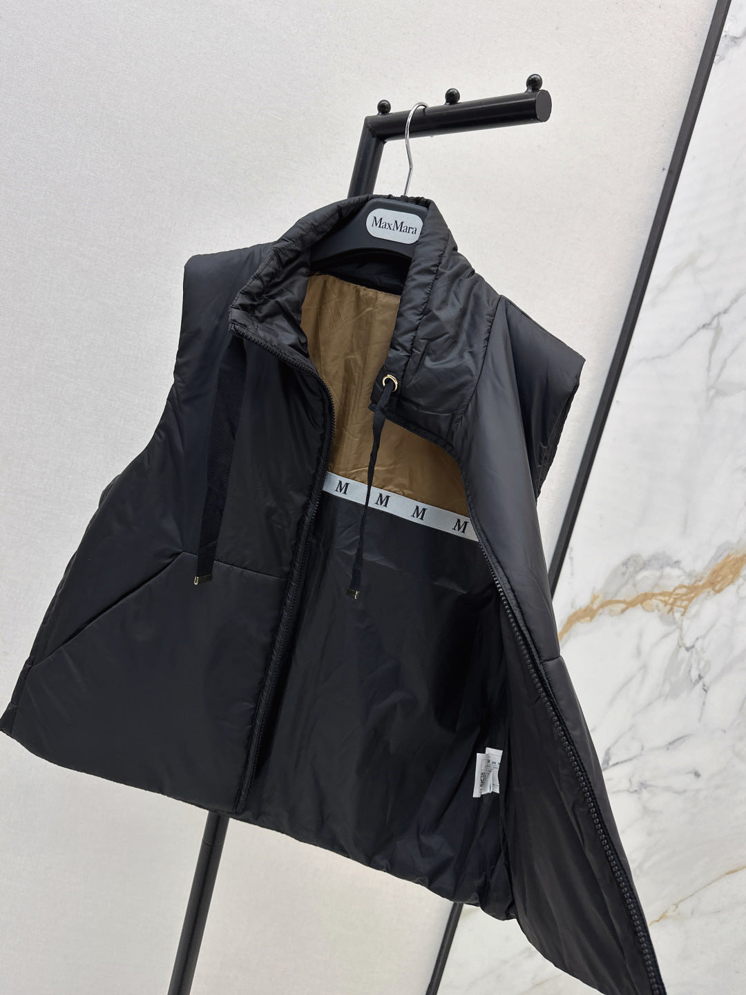 Monc 25fw padded vest