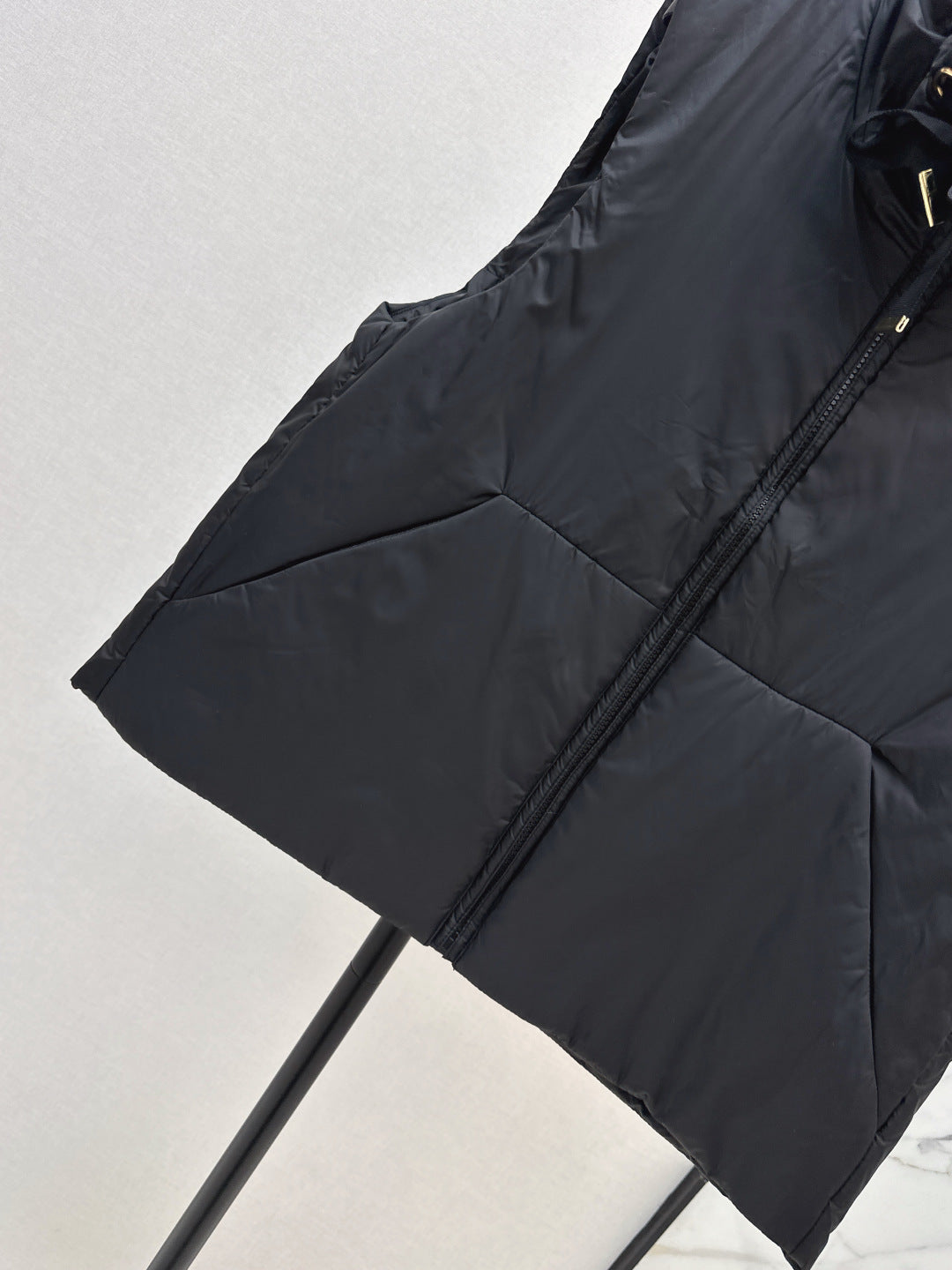Monc 25fw padded vest