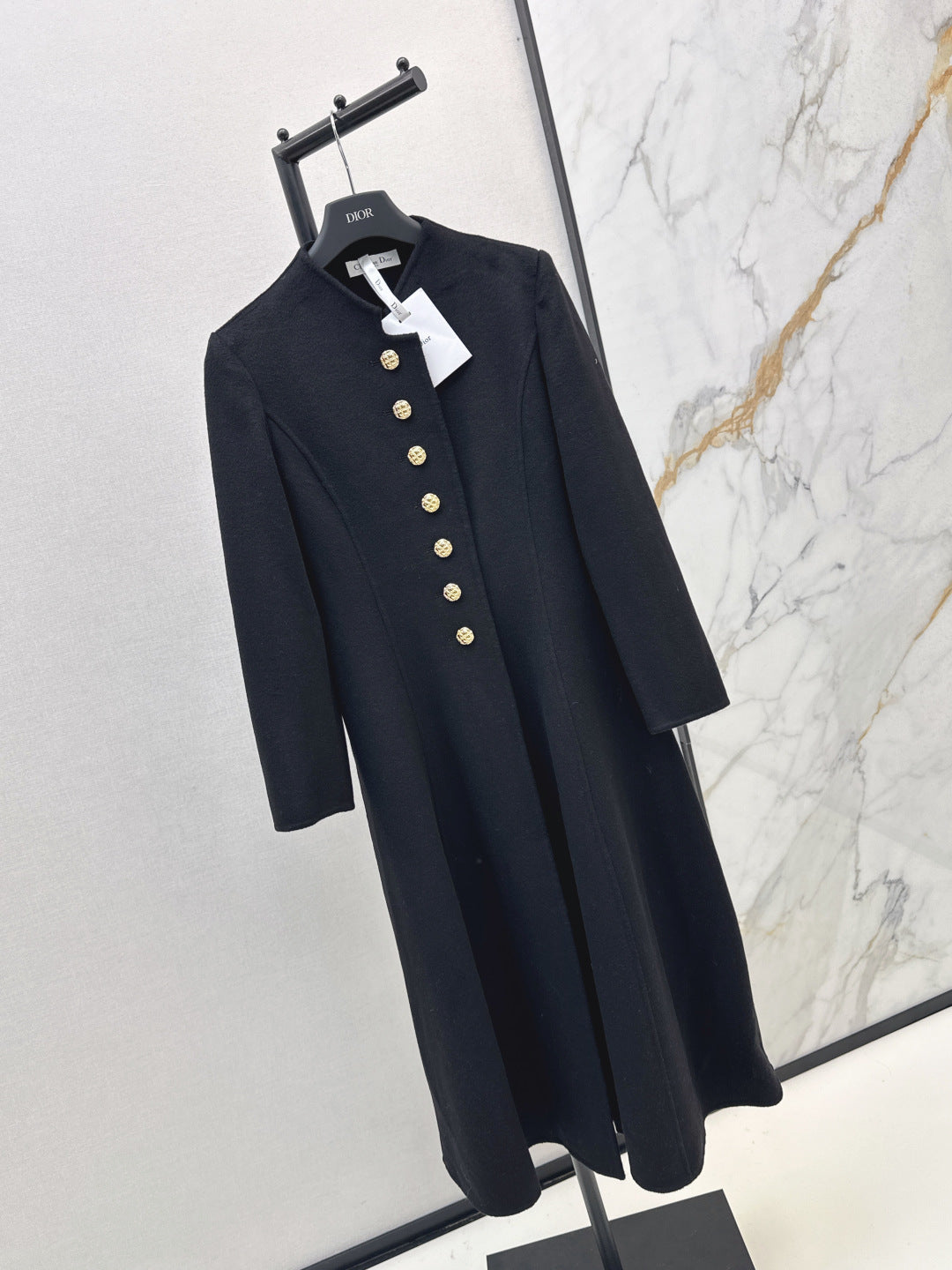CD 25fw trench coat