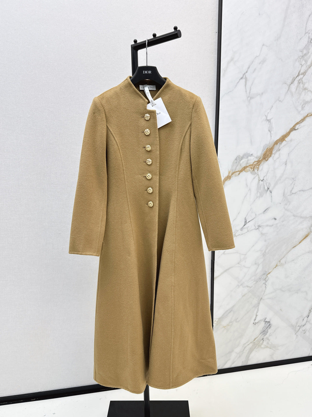 CD 25fw trench coat