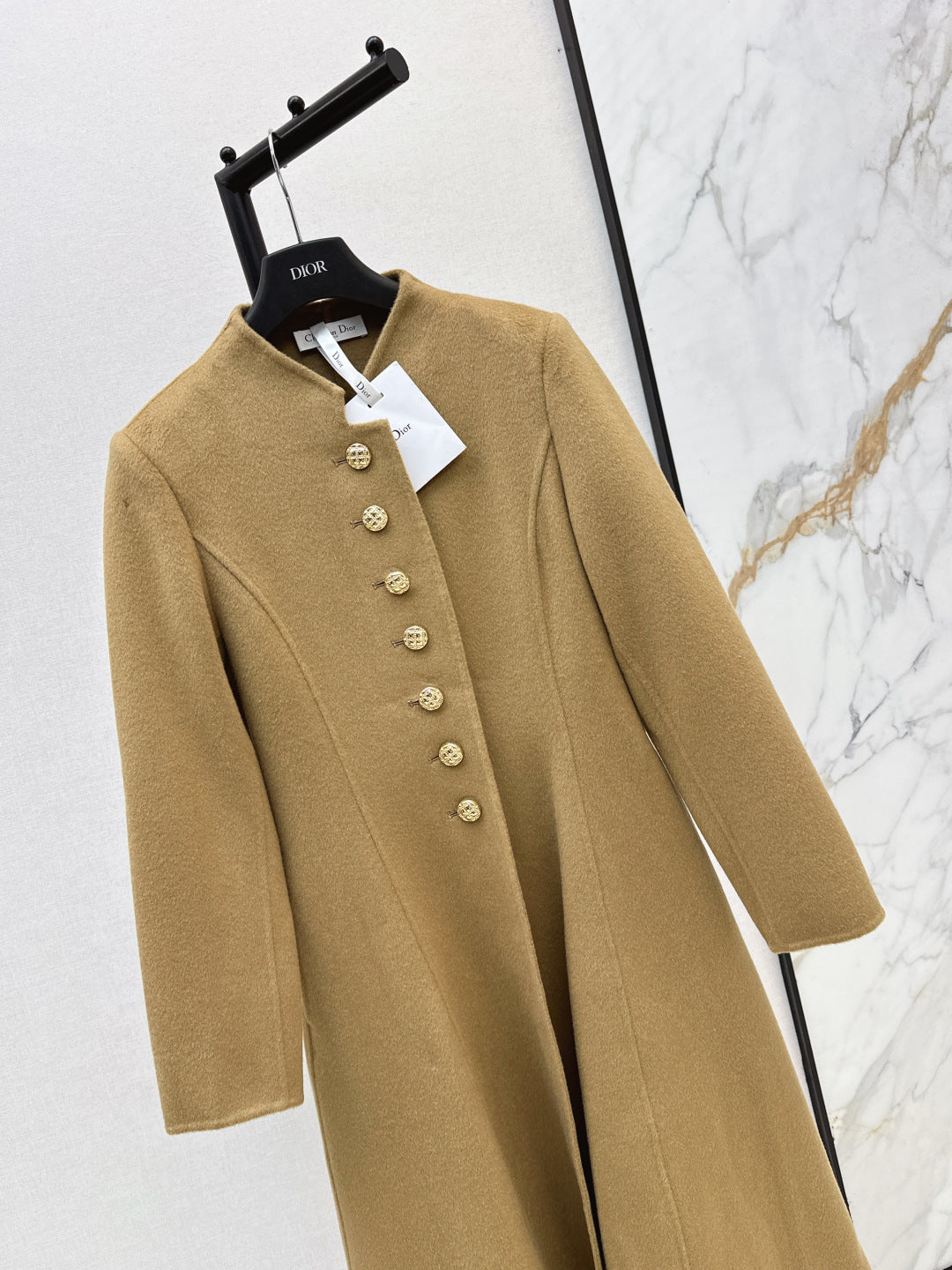 CD 25fw trench coat