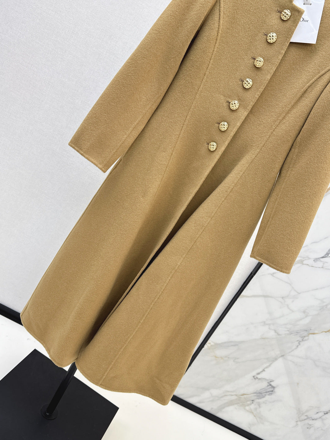 CD 25fw trench coat