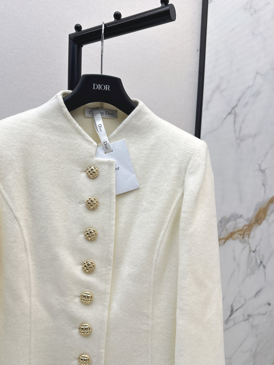 CD 25fw trench coat