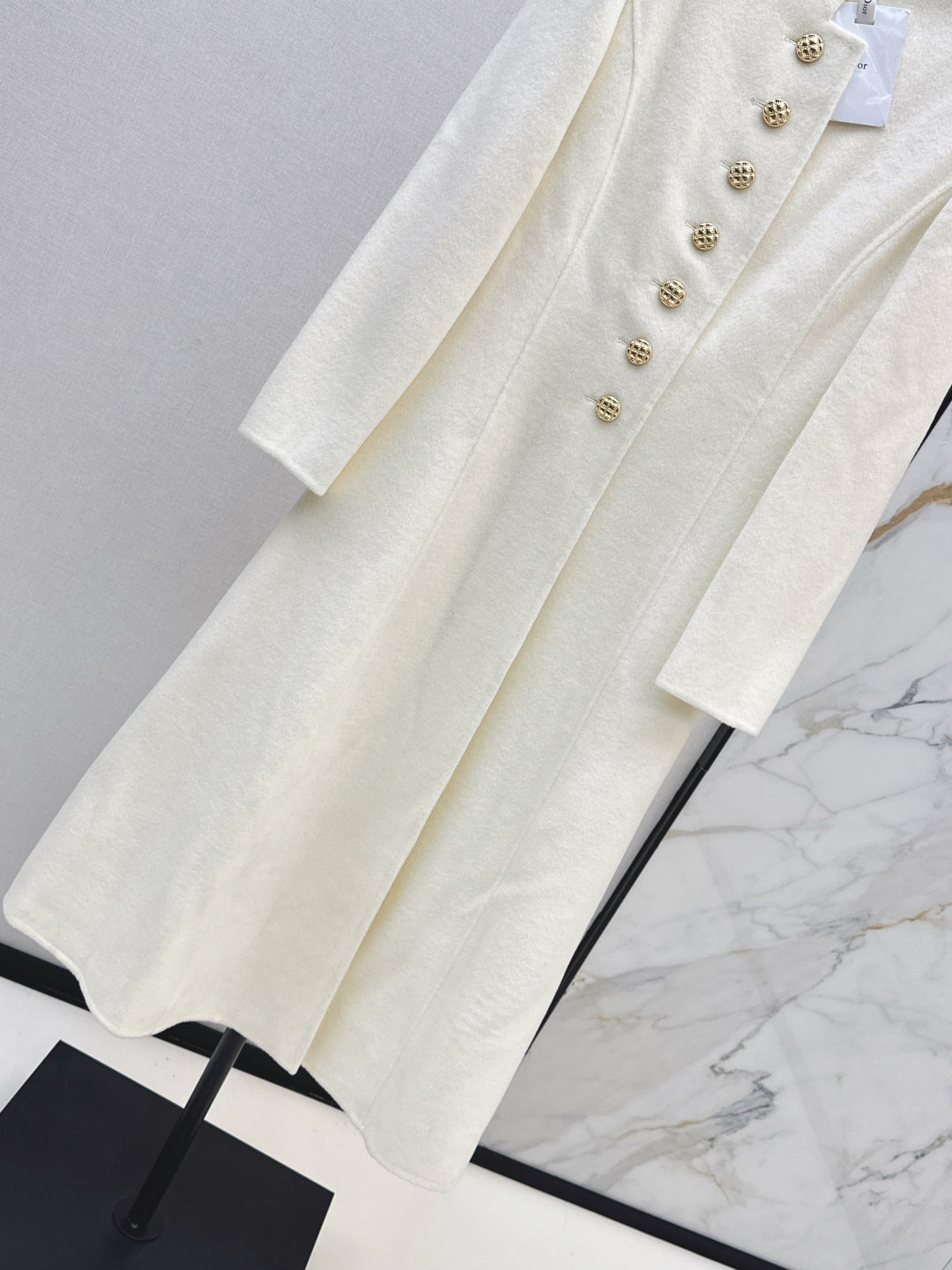 CD 25fw trench coat