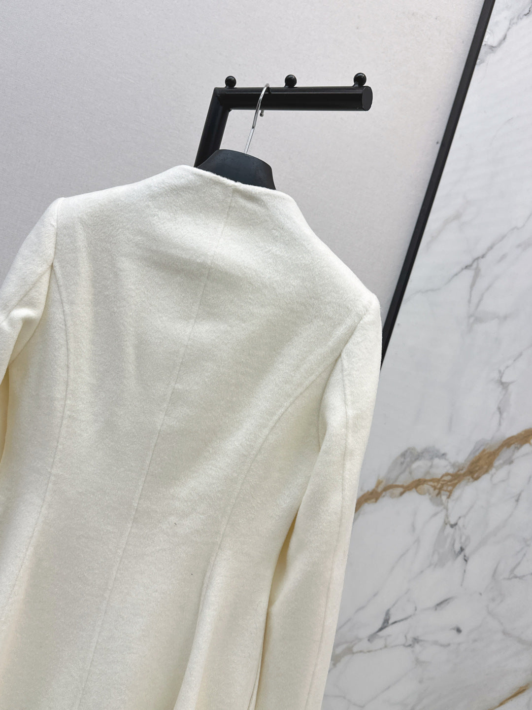 CD 25fw trench coat