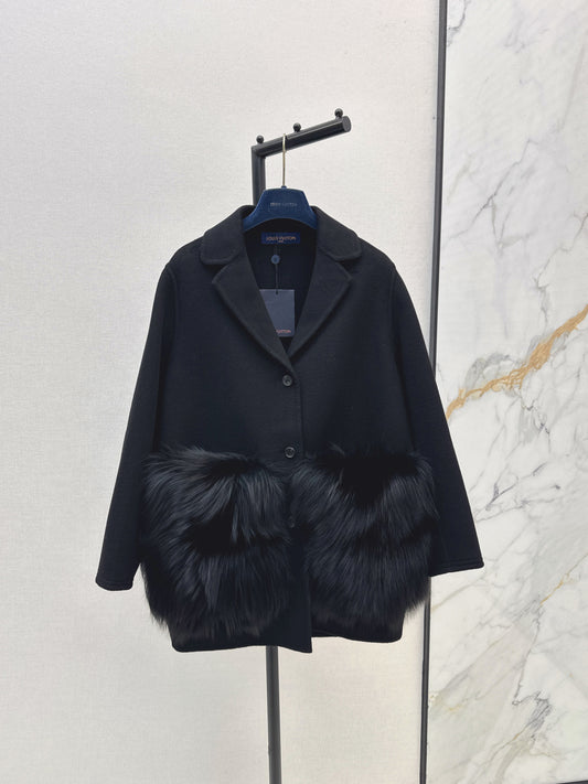 Louis 25fw fox hair coat