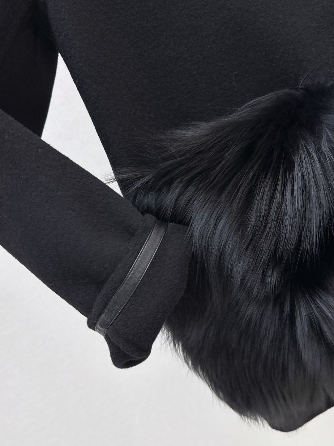 Louis 25fw fox hair coat