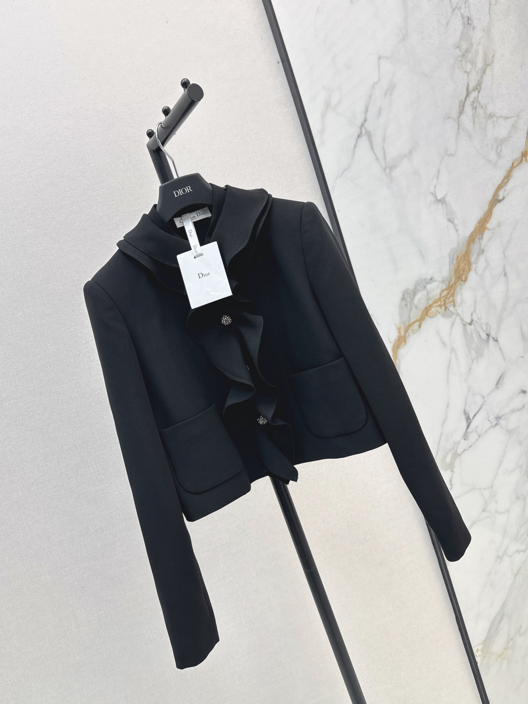 CD 25fw ruffle jacket