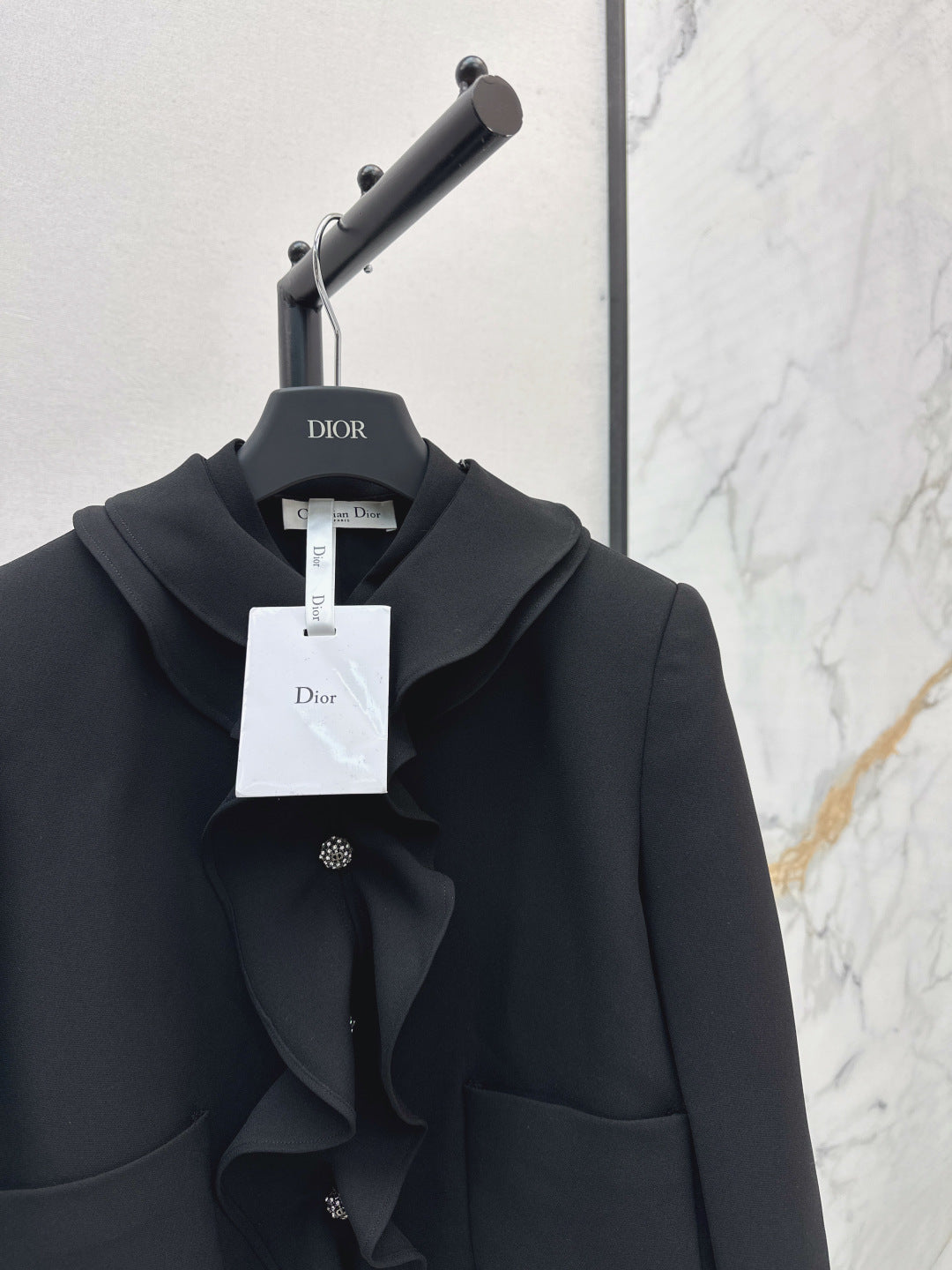 CD 25fw ruffle jacket