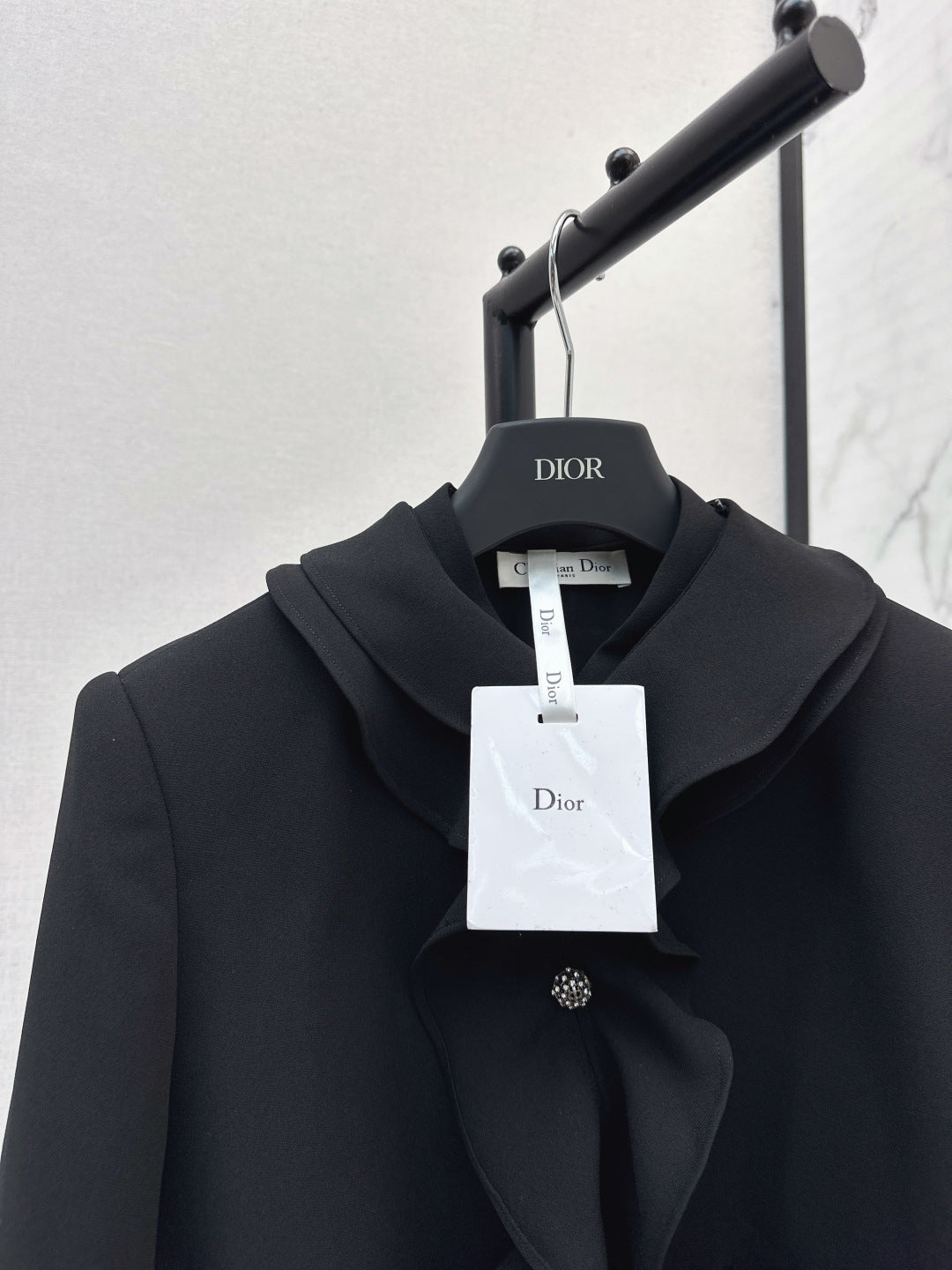 CD 25fw ruffle jacket