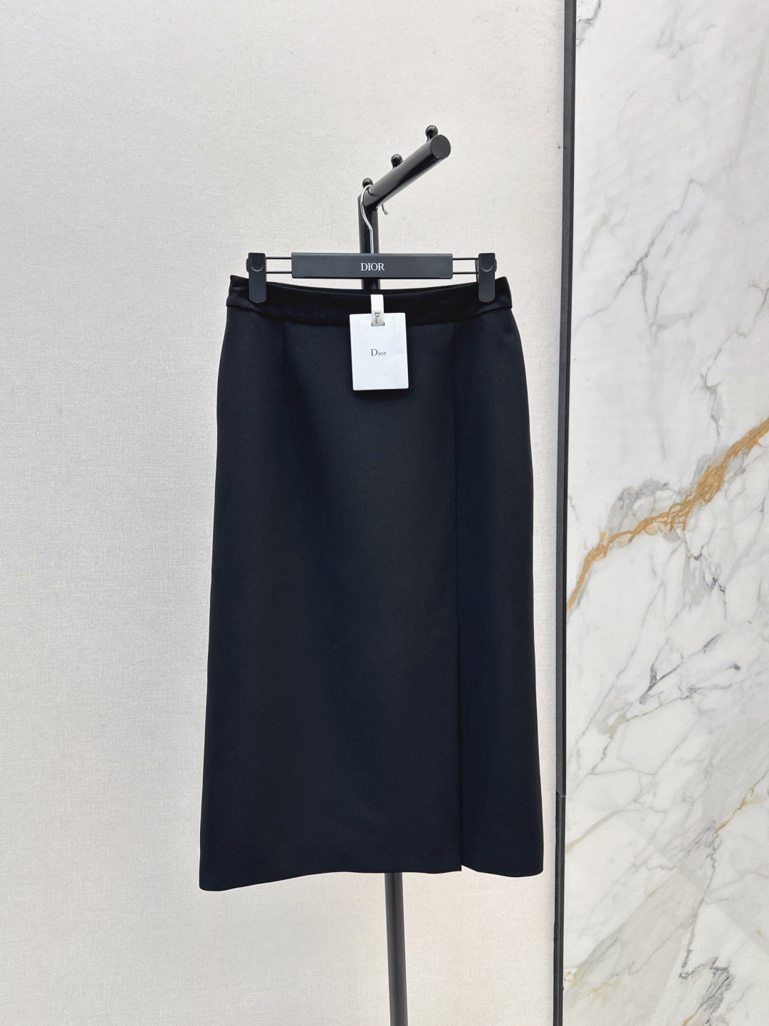 CD 25fw slit skirt