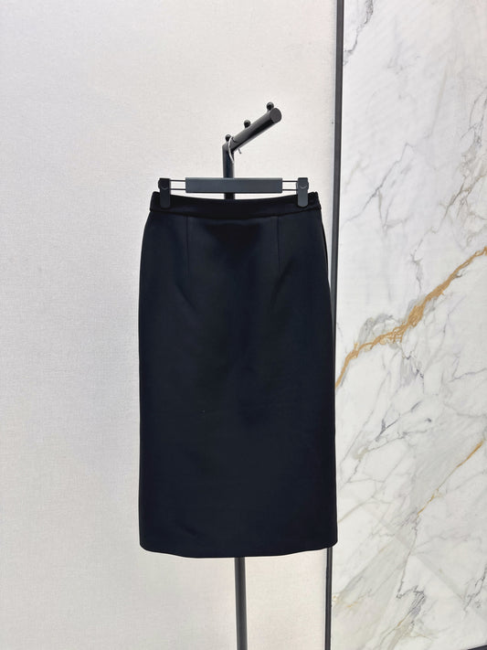 CD 25fw slit skirt