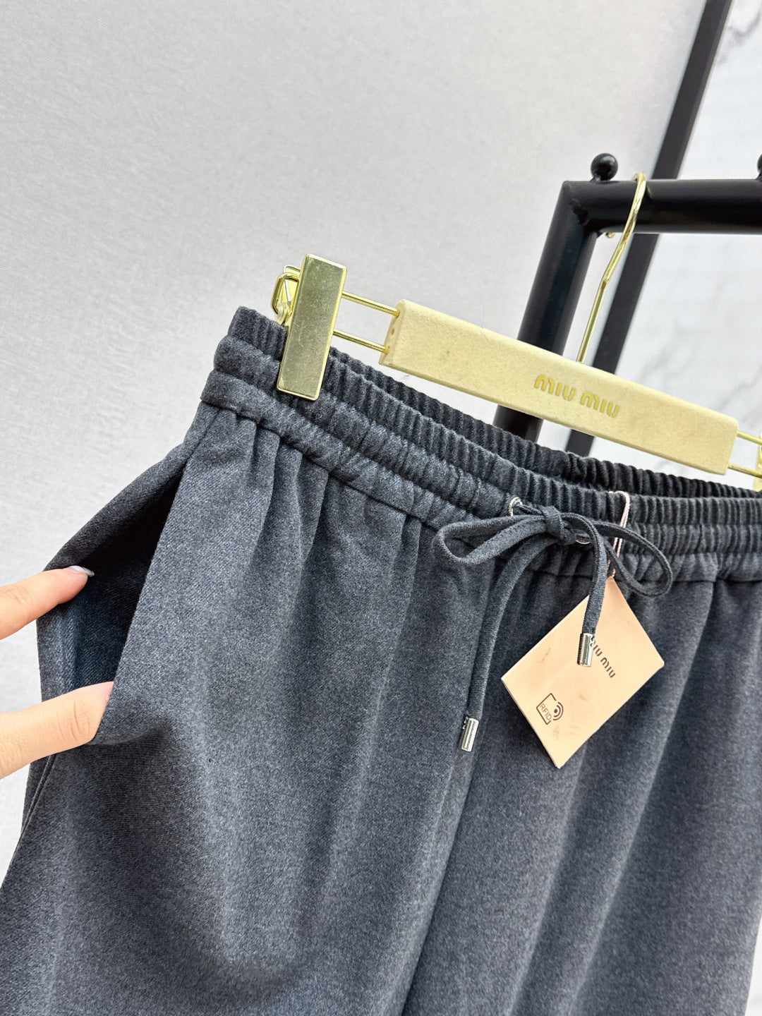 Miu 25fw drawstring pants