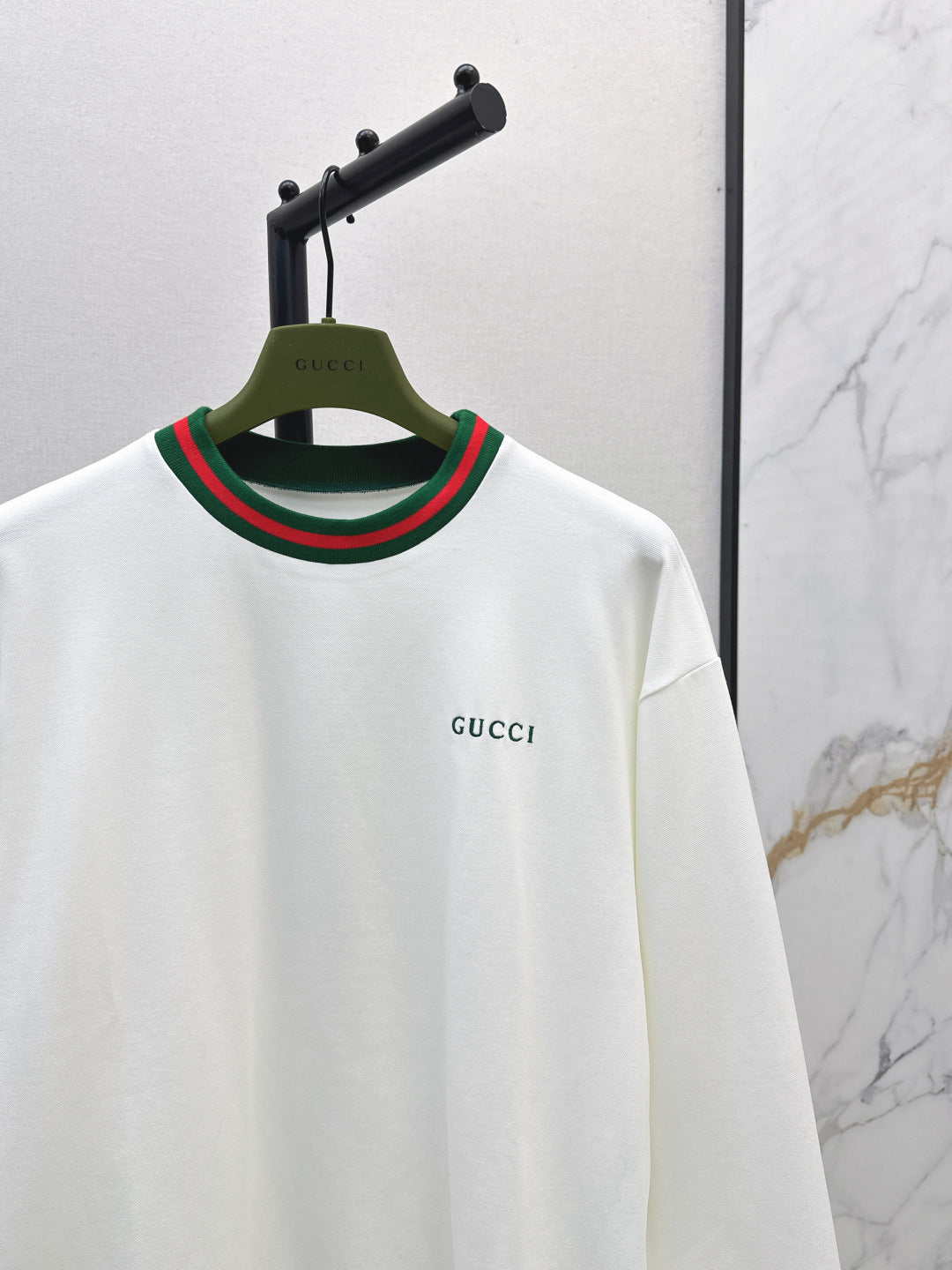 Guc 25fw sweatshirt