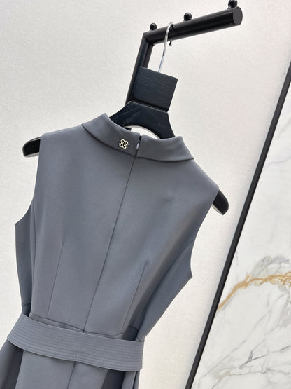 CD 25fw sleeveless dress