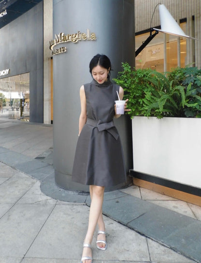 CD 25fw sleeveless dress