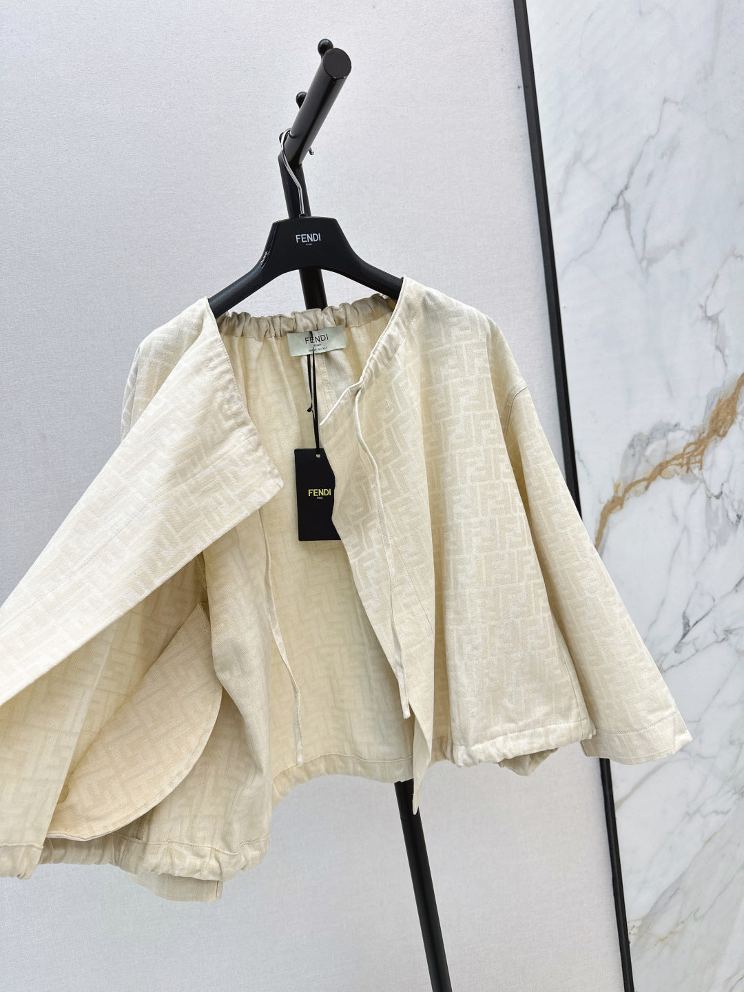 Fend 25fw printed cape jacket