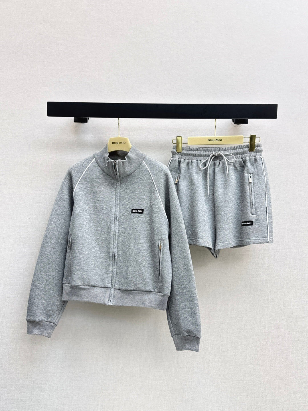 Miu 25fw tracksuit