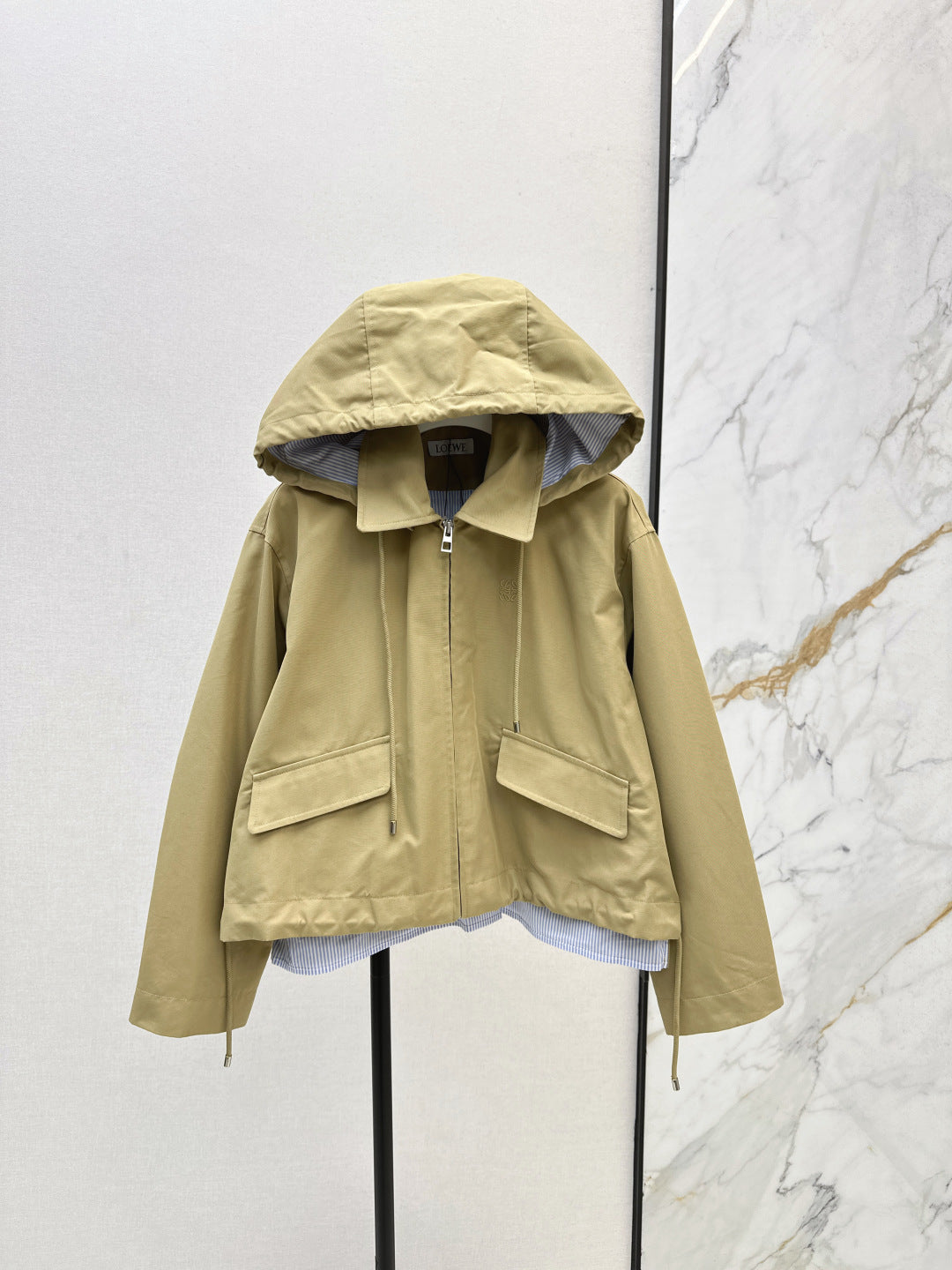 Loe 25fw hooded jacket