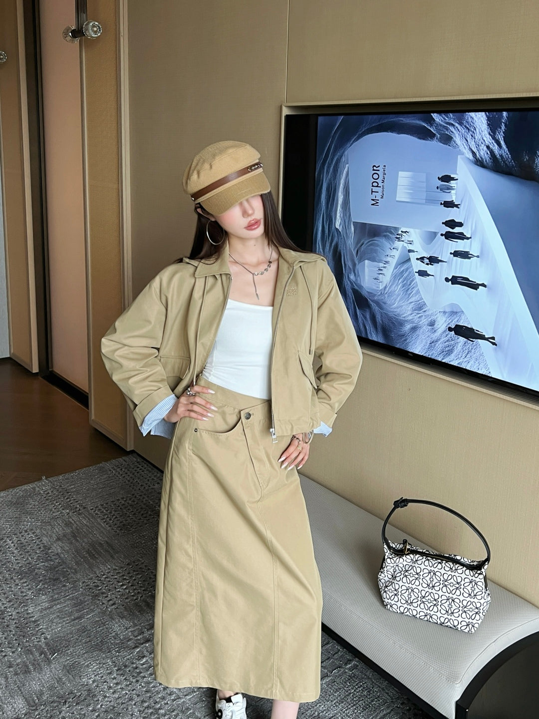 Loe 25fw hooded jacket