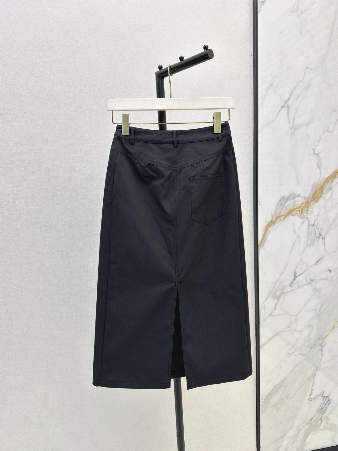 Loe 25fw skirt