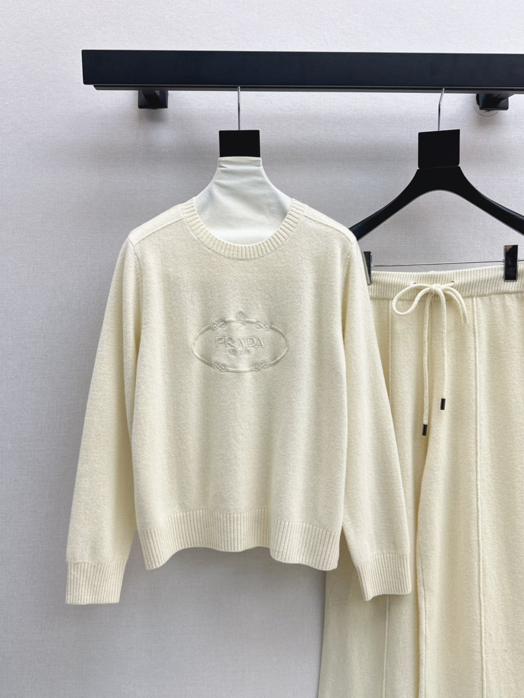 Pra 25fw knitted suit