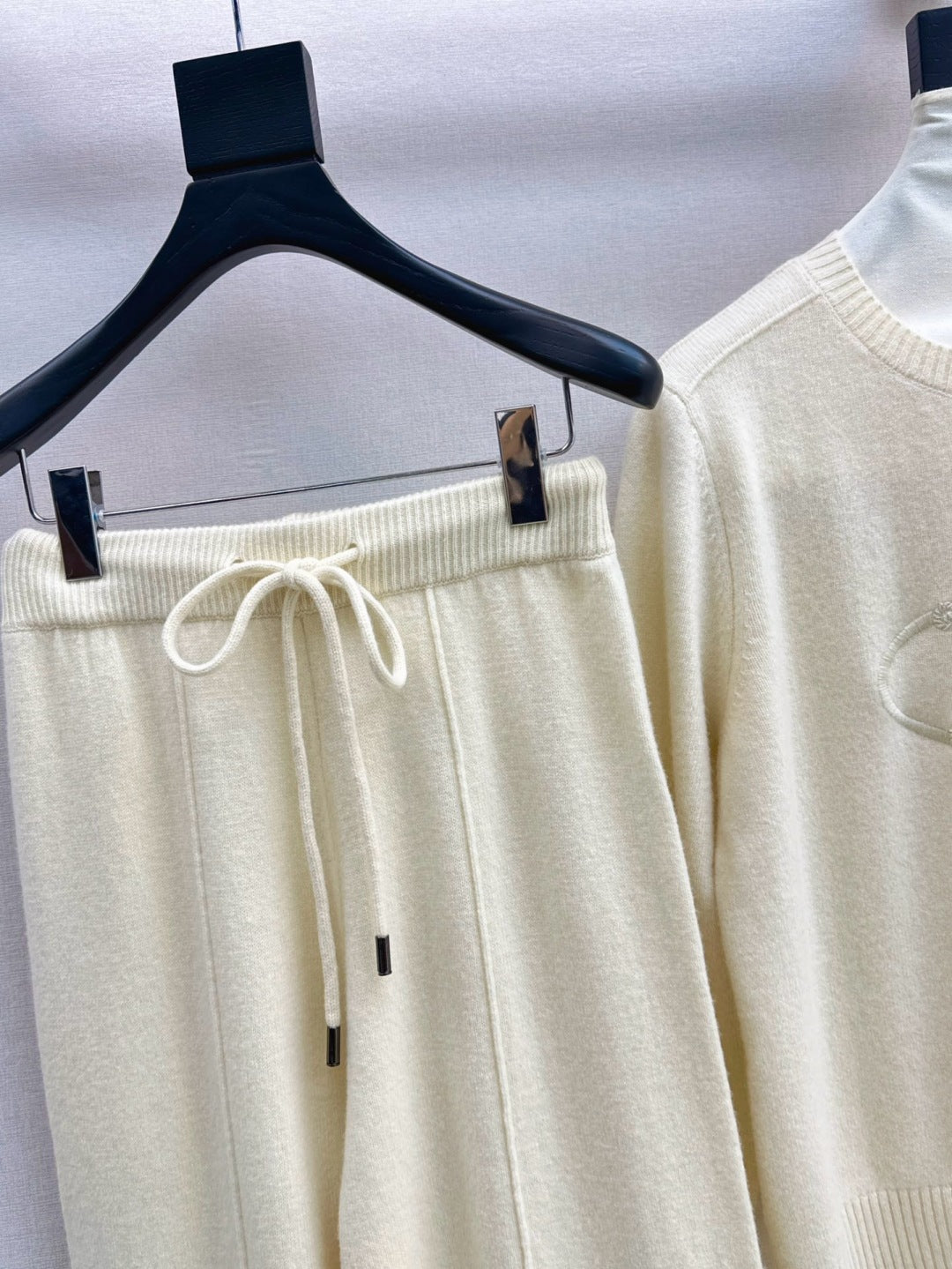 Pra 25fw knitted suit