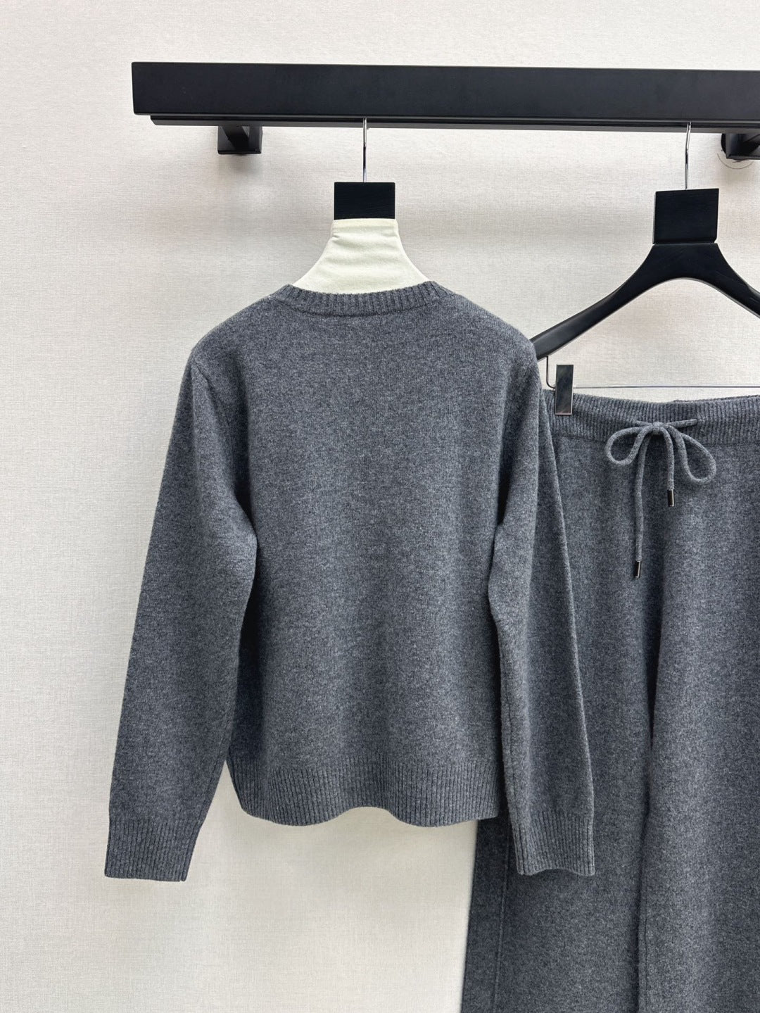 Pra 25fw knitted suit