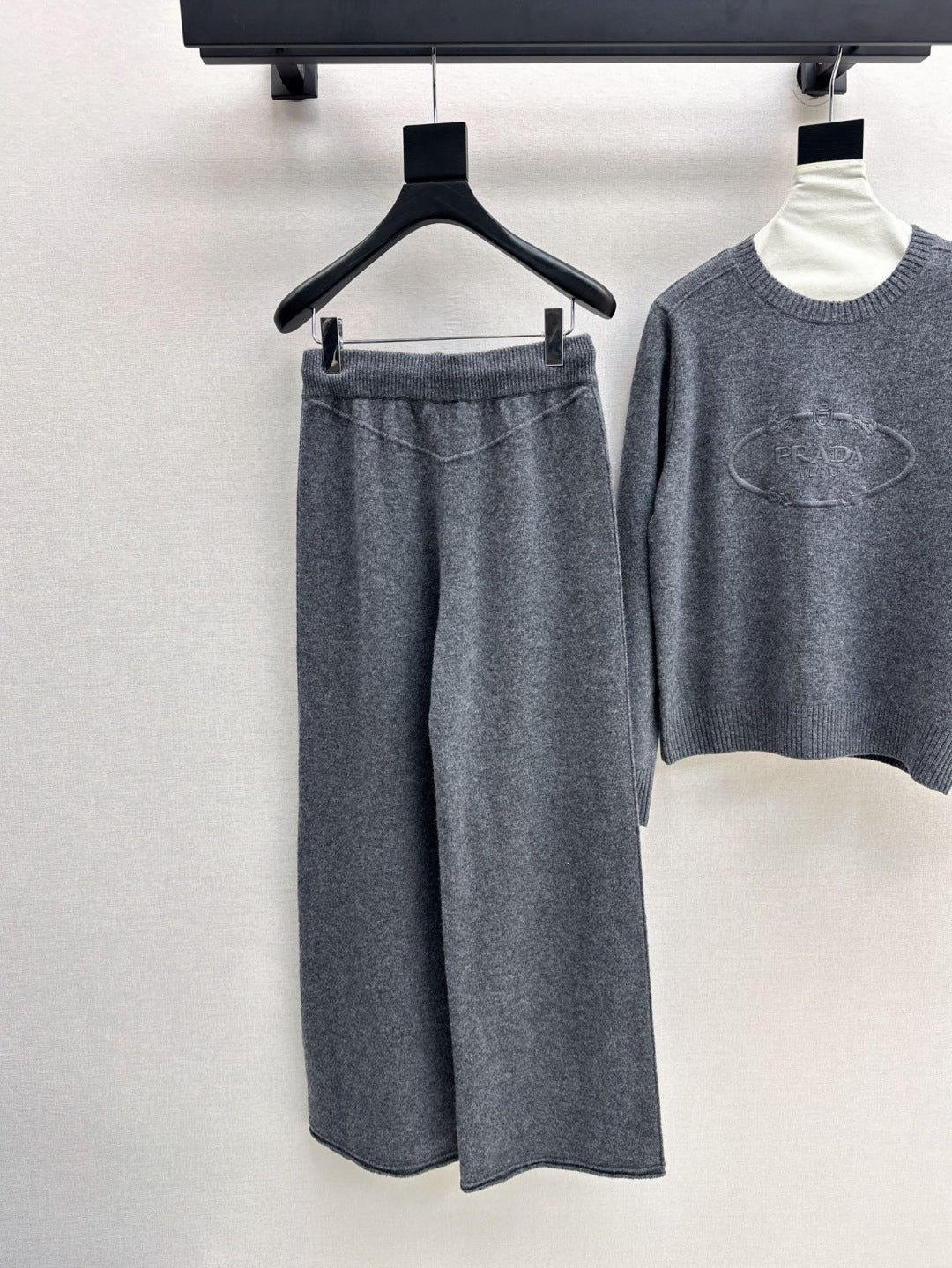 Pra 25fw knitted suit