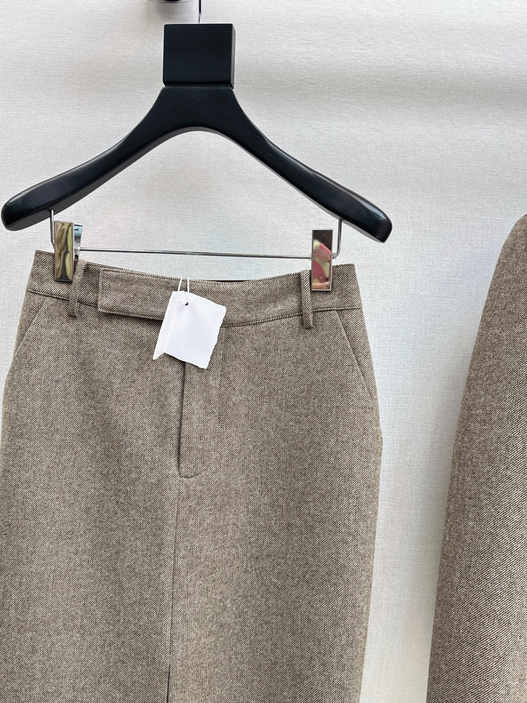 Brune 25fw slit skirt