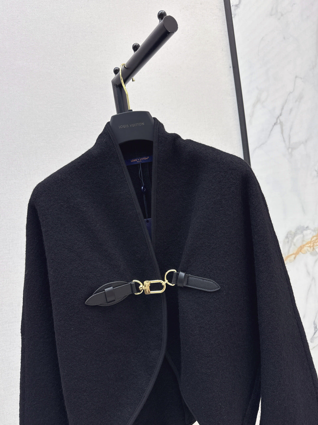 Louis 25fw cape jacket