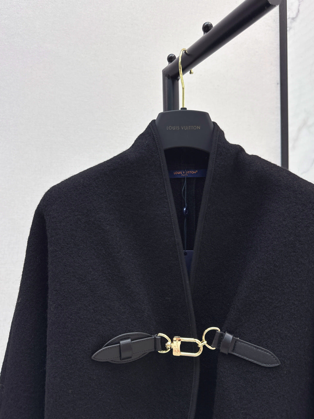 Louis 25fw cape jacket