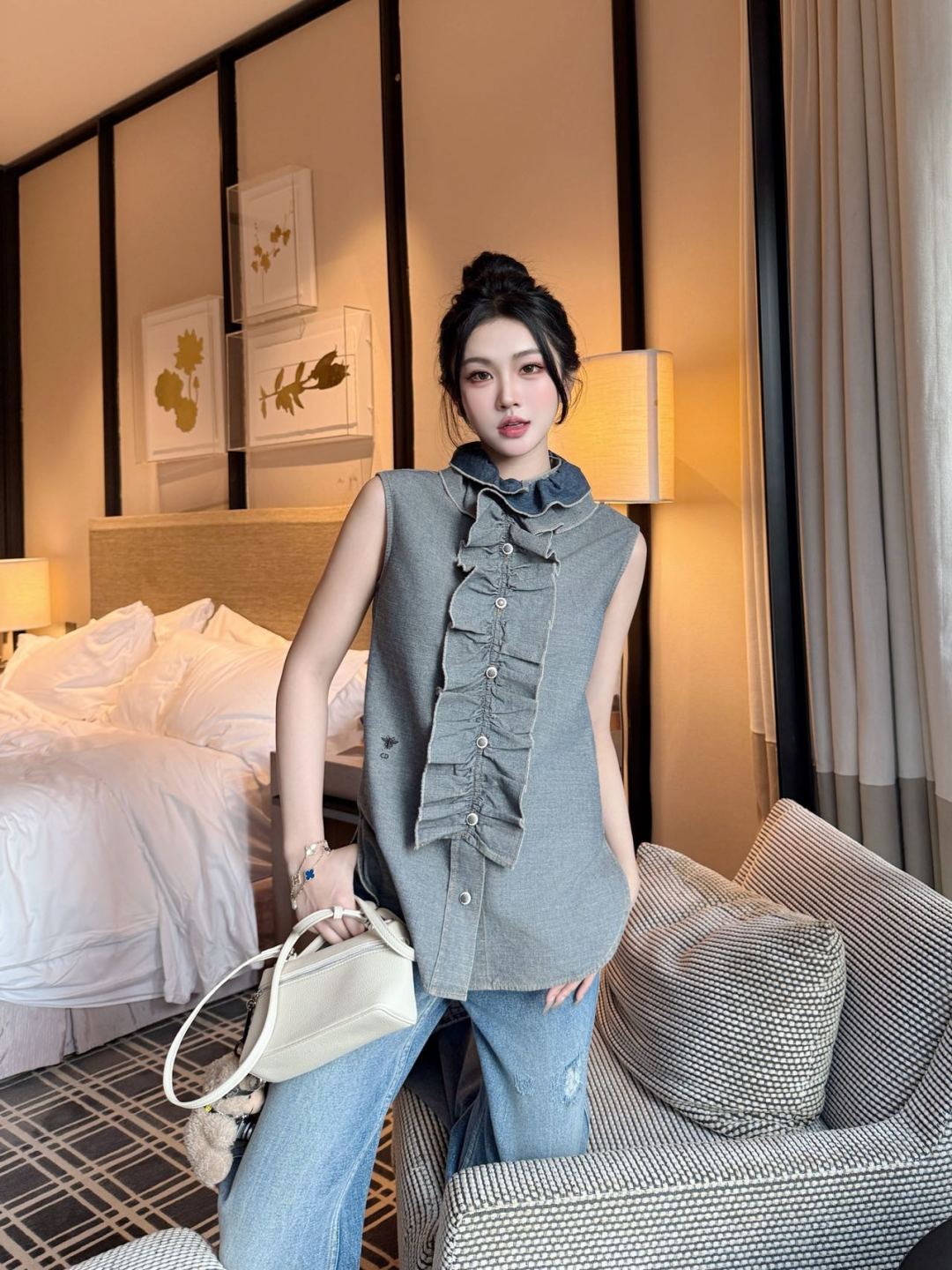 CD 25fw ruffle vest