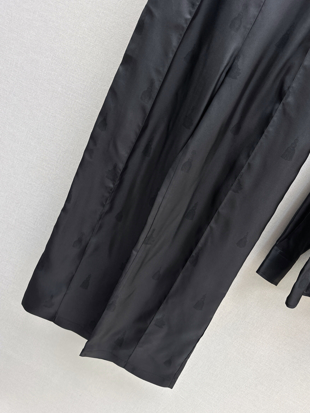 Herm 25fw silk pants