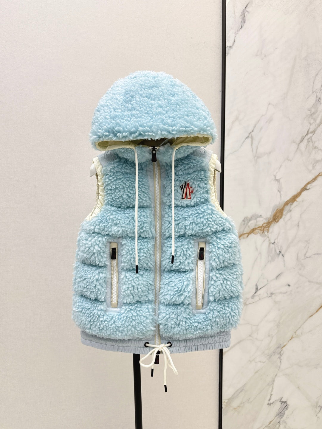Mon 25fw down vest