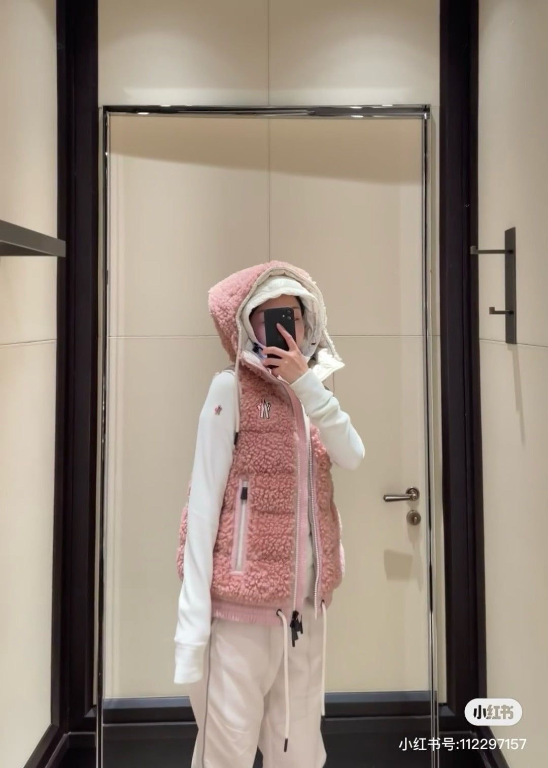 Mon 25fw down vest