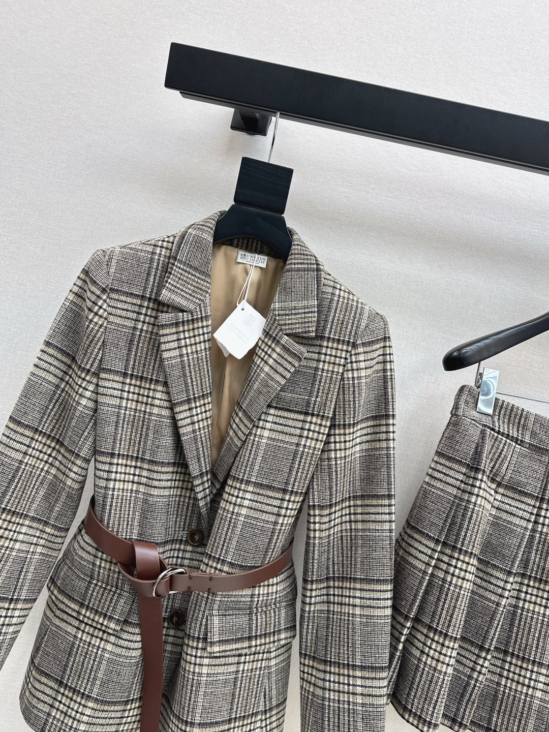 Brune 25fw suit