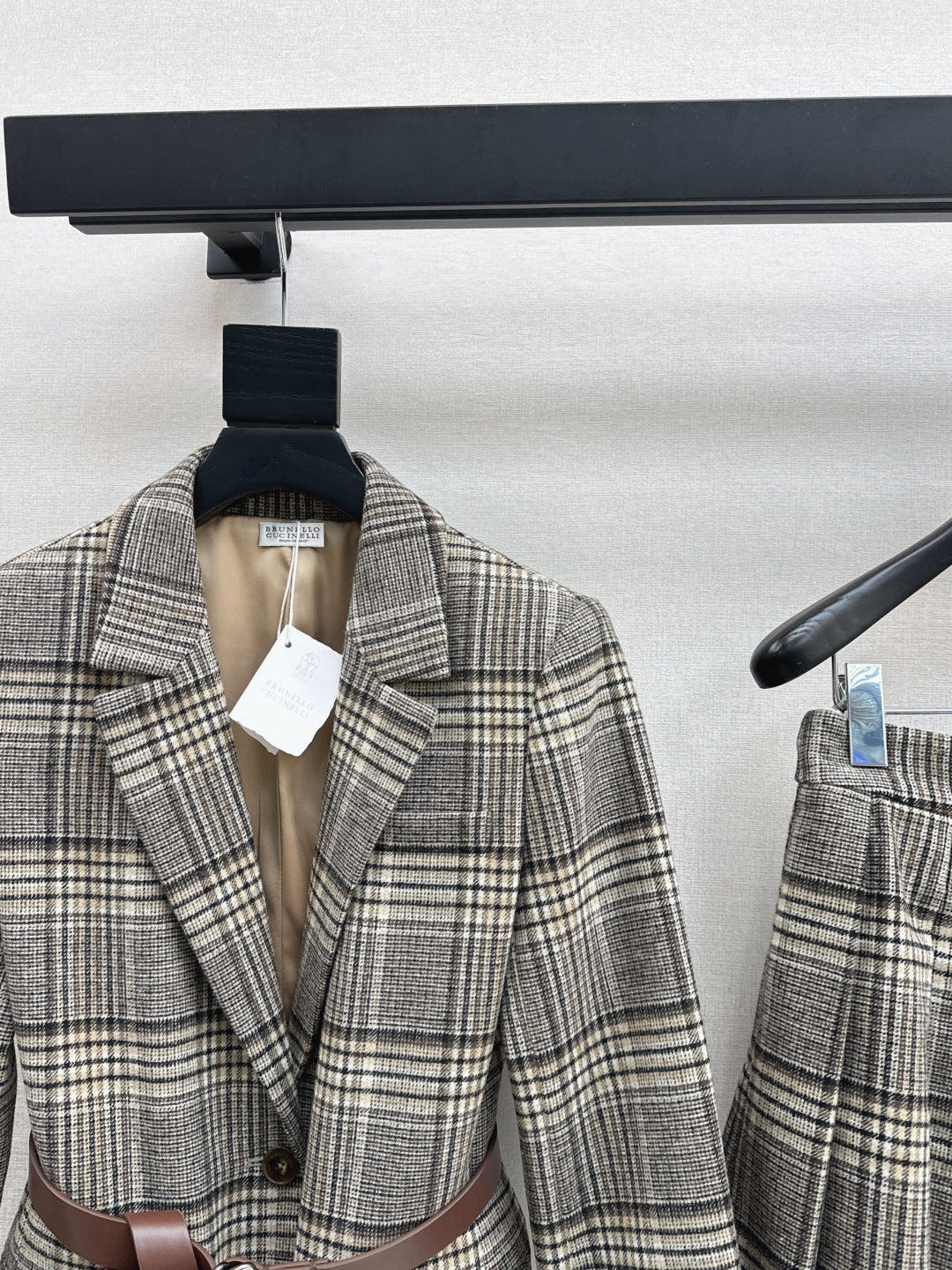 Brune 25fw suit