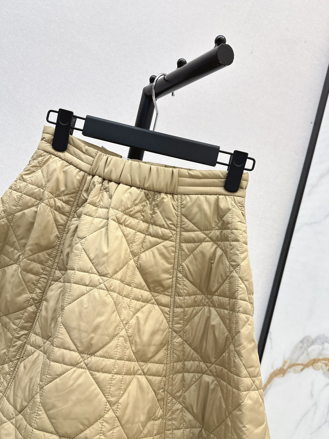 CD 25fw padded skirt