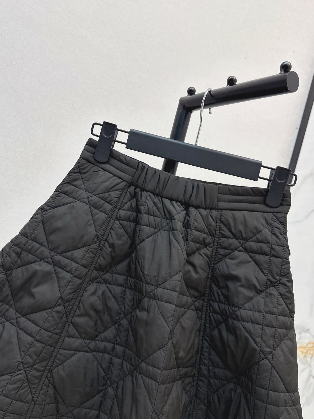 CD 25fw padded skirt
