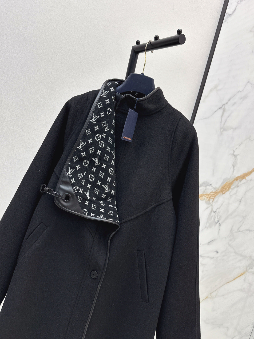 Louis 25fw reversible coat
