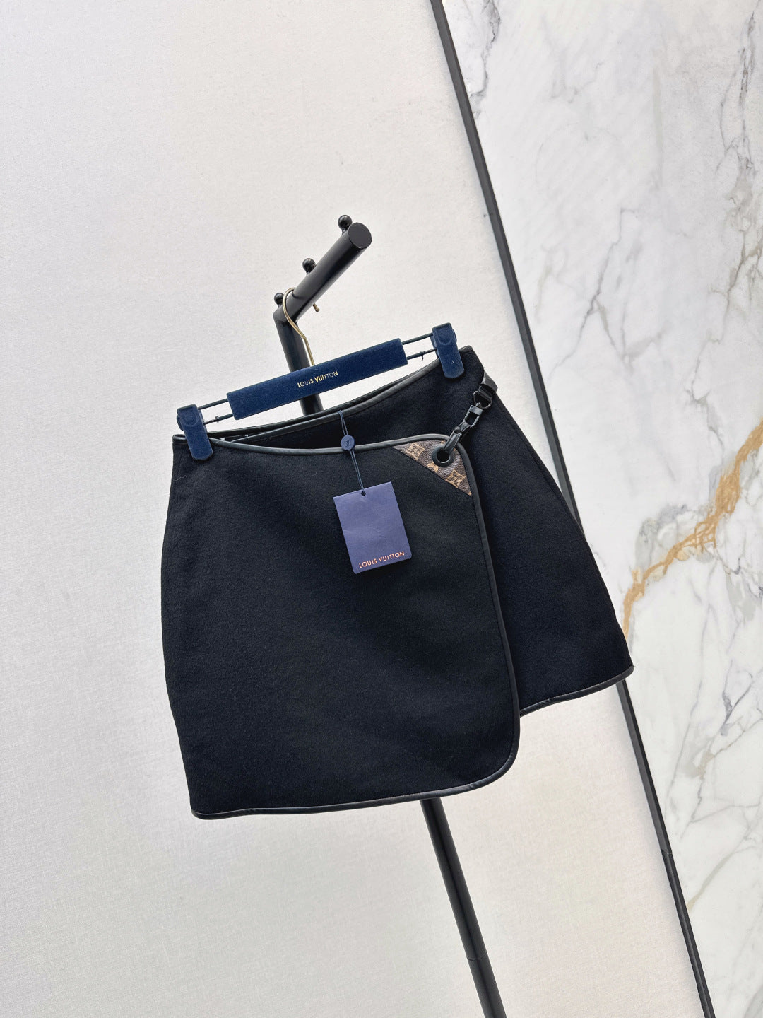 Louis 25fw reversible skirt