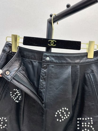 Chan 25fw leather skirt
