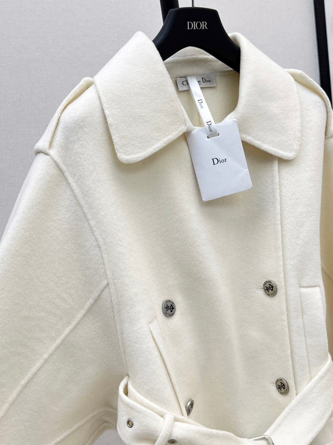 CD 25fw lapel coat